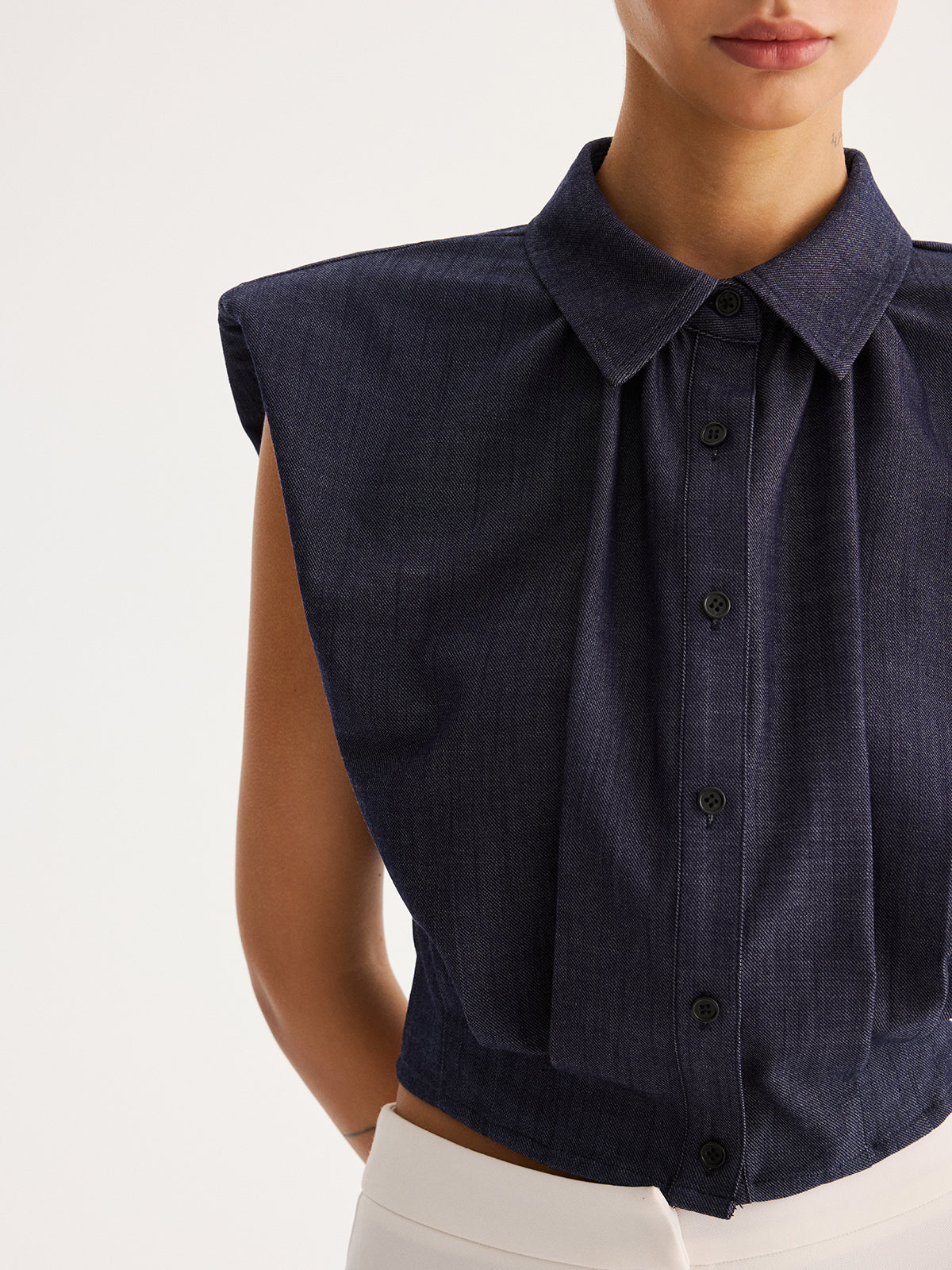 Sleeveless Button Down Collared Shirt for Casual Summer Wear