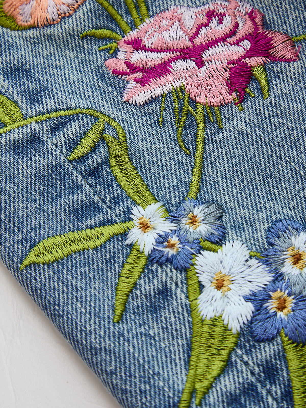 Floral Embroidery Curved-Leg Denim Pants for Women Casual Wear