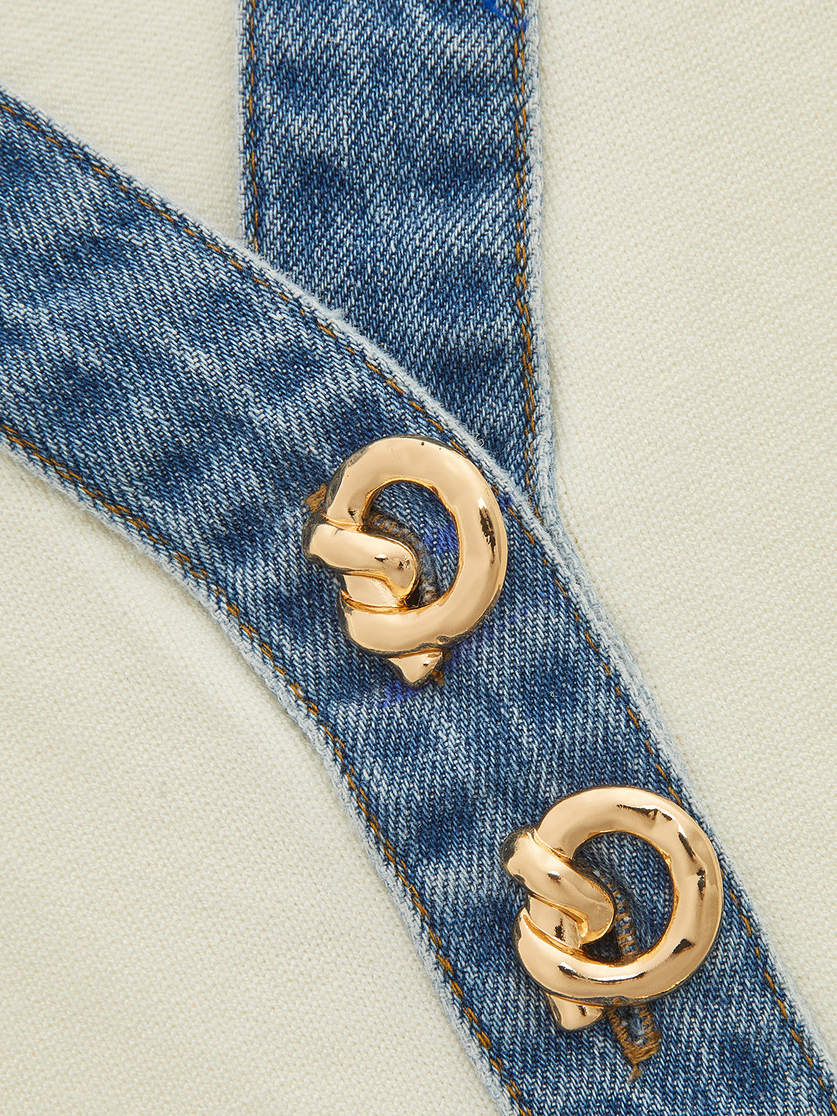 Cinched-Waist Denim-Collar Knit Vest with Layering Style