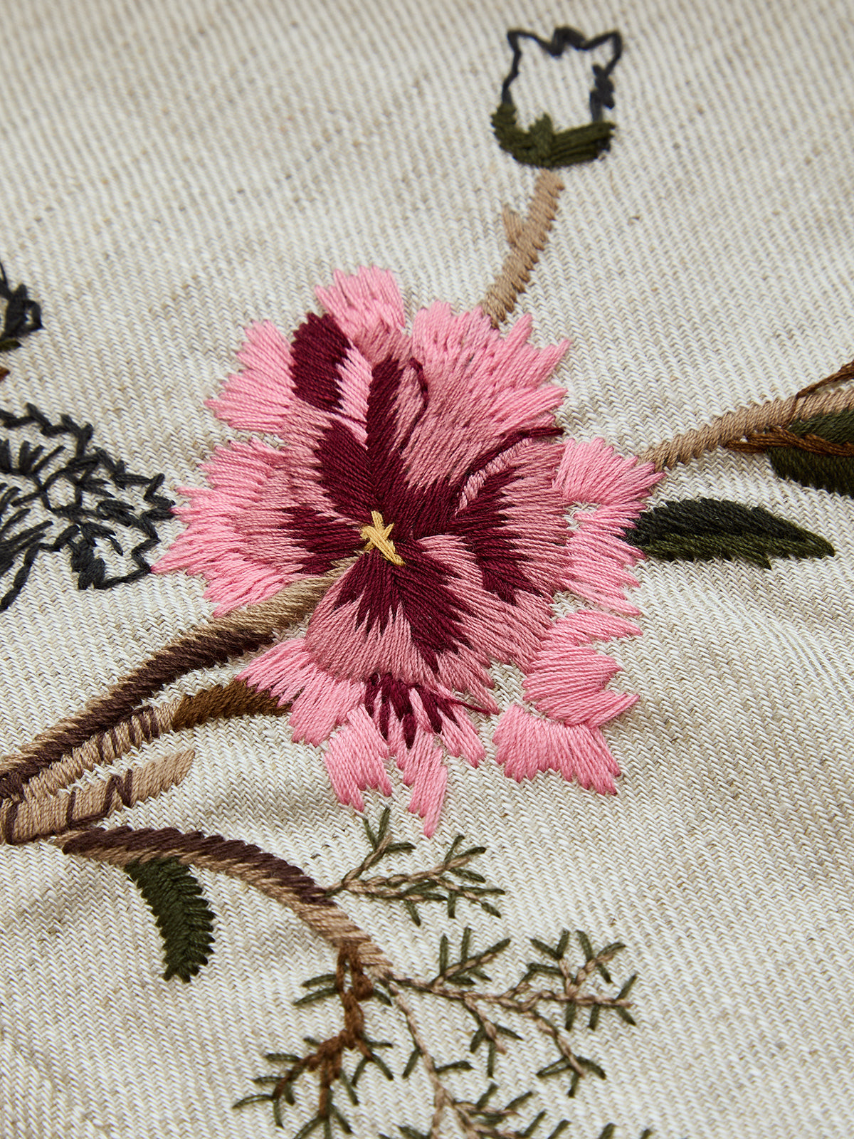 Floral Embroidered Linen Blend Shorts for Women Comfort Fit