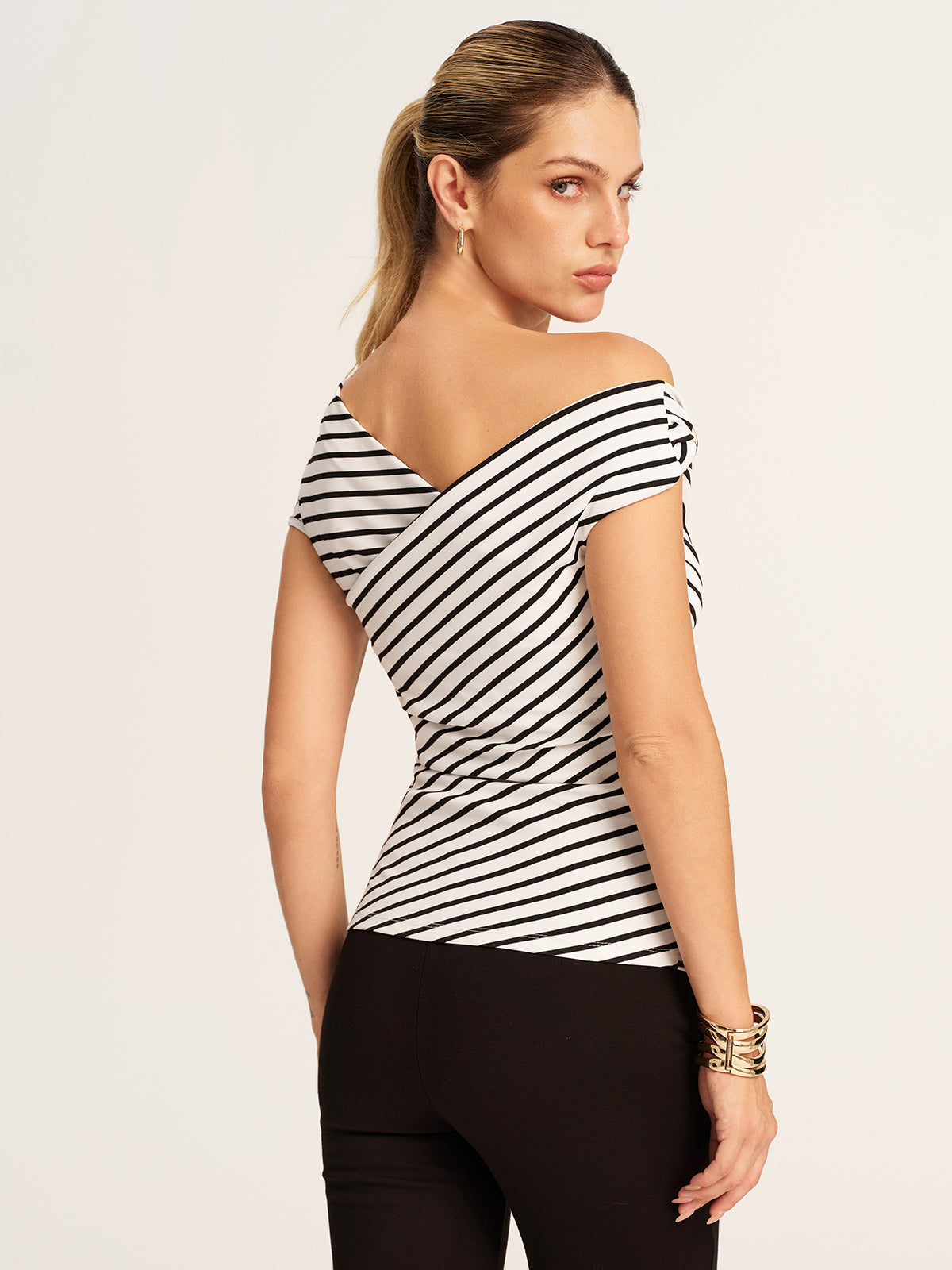 Striped Asymmetrical Off-Shoulder Top for Women Casual Summer Style