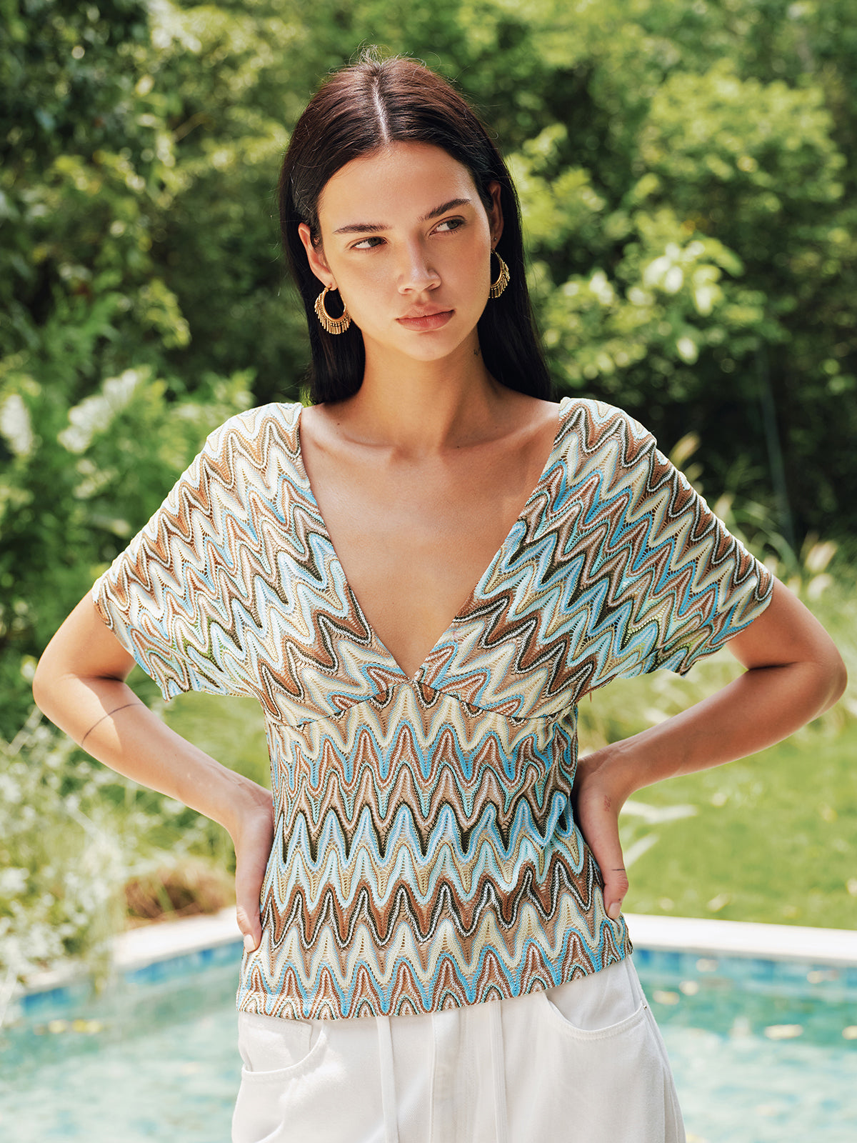 Multicolor Chevron Tie-Back Deep V Blouse with Elegant Long Sleeves