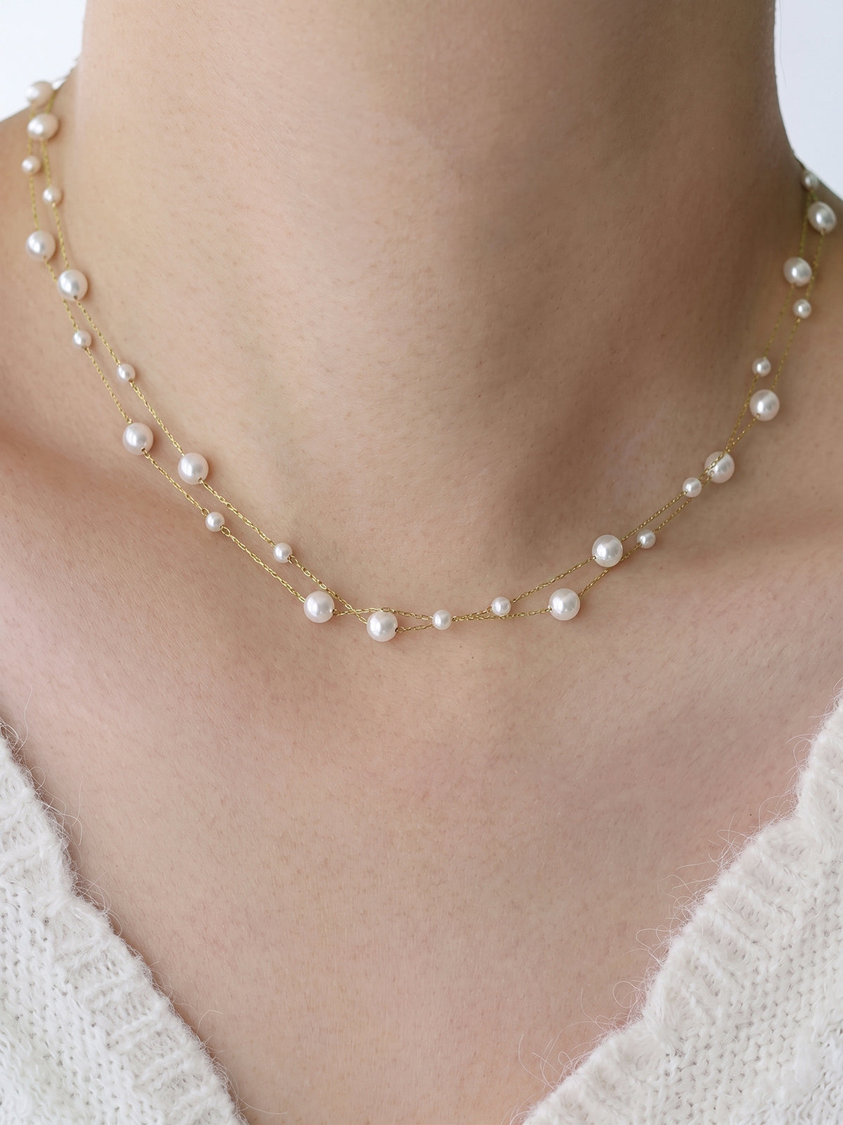 Mixed Size Pearl Layered Necklaces for Elegant Evening Wear