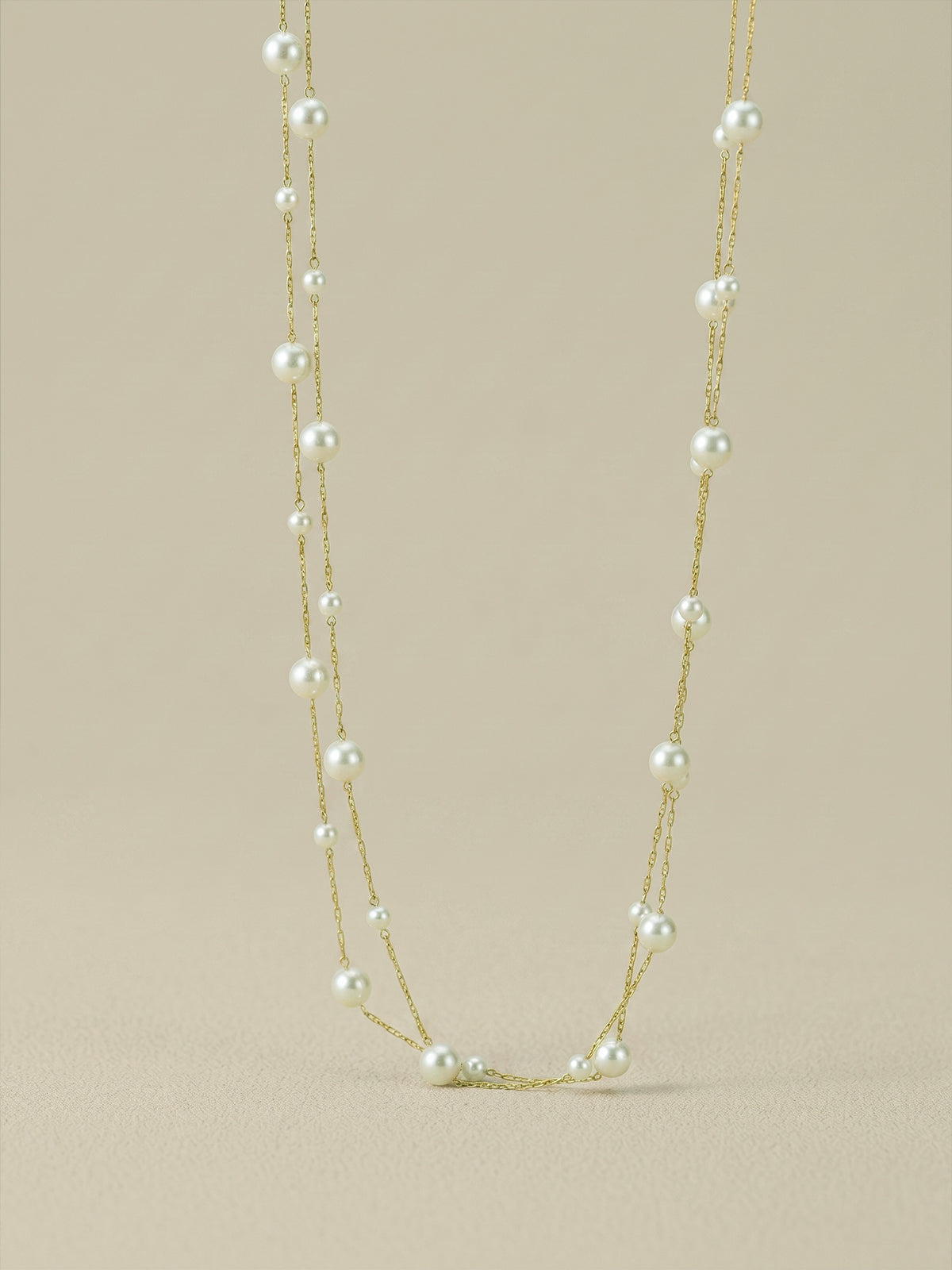 Mixed Size Pearl Layered Necklaces for Elegant Evening Wear