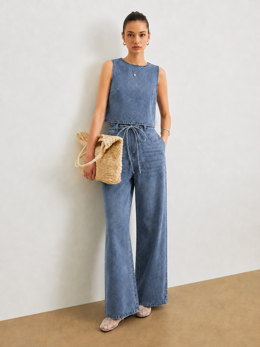 Sleeveless Denim Top & Drawstring Jeans Set for Casual Wear