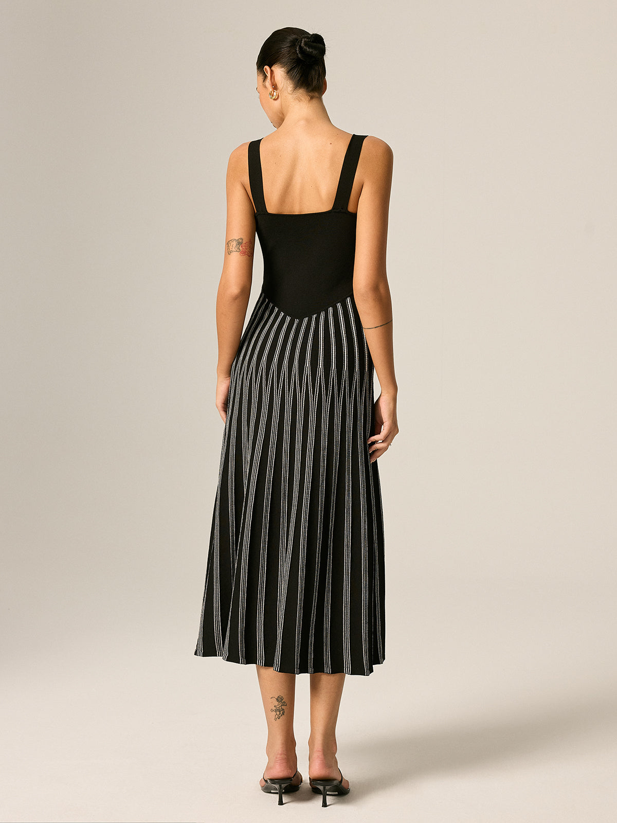 Slim Fit Striped Knit Maxi Dress for Casual Summer Wear