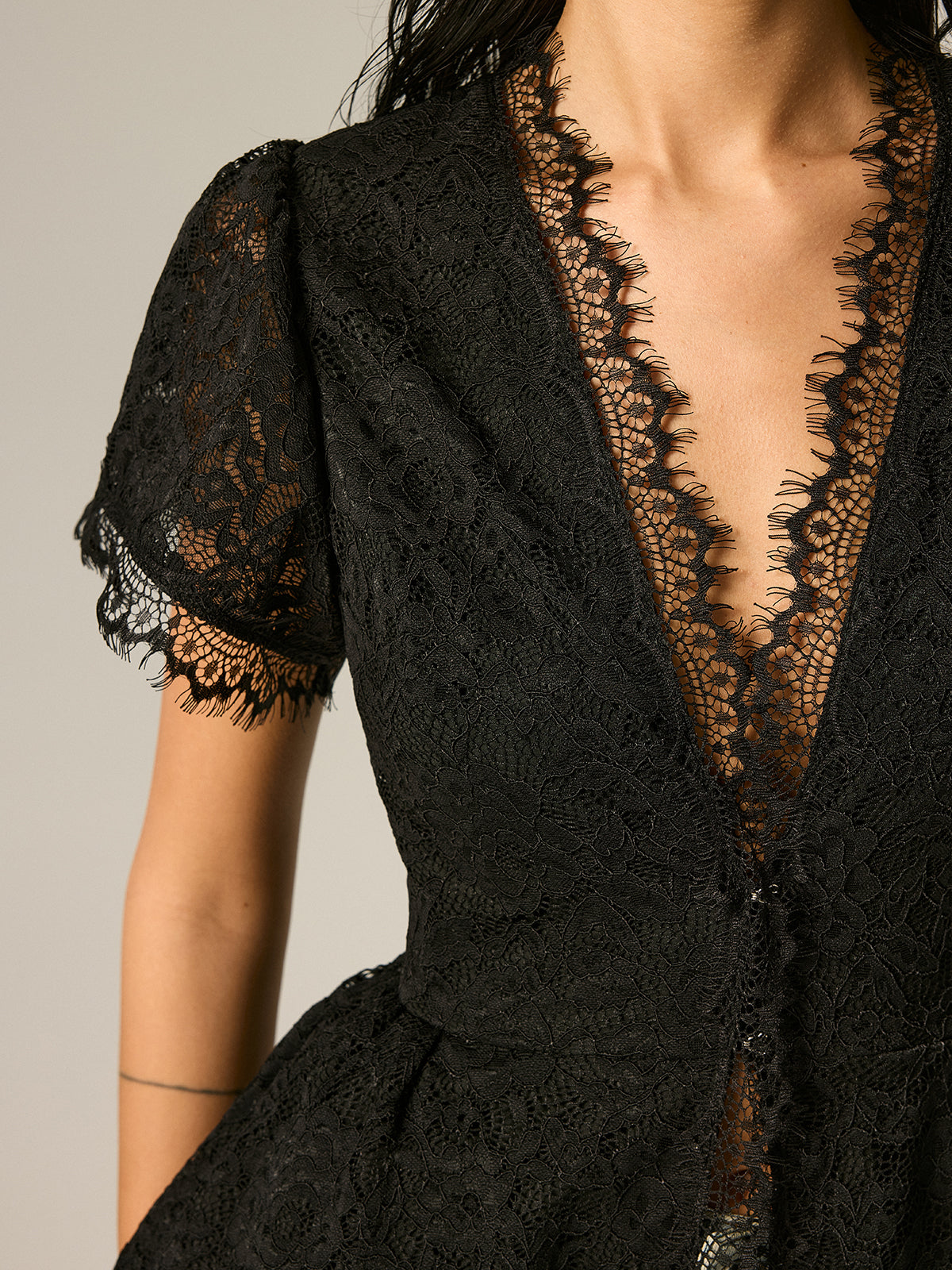 V-Neck Fringe Lace Peplum Short Sleeve Top with Elegant Detailing