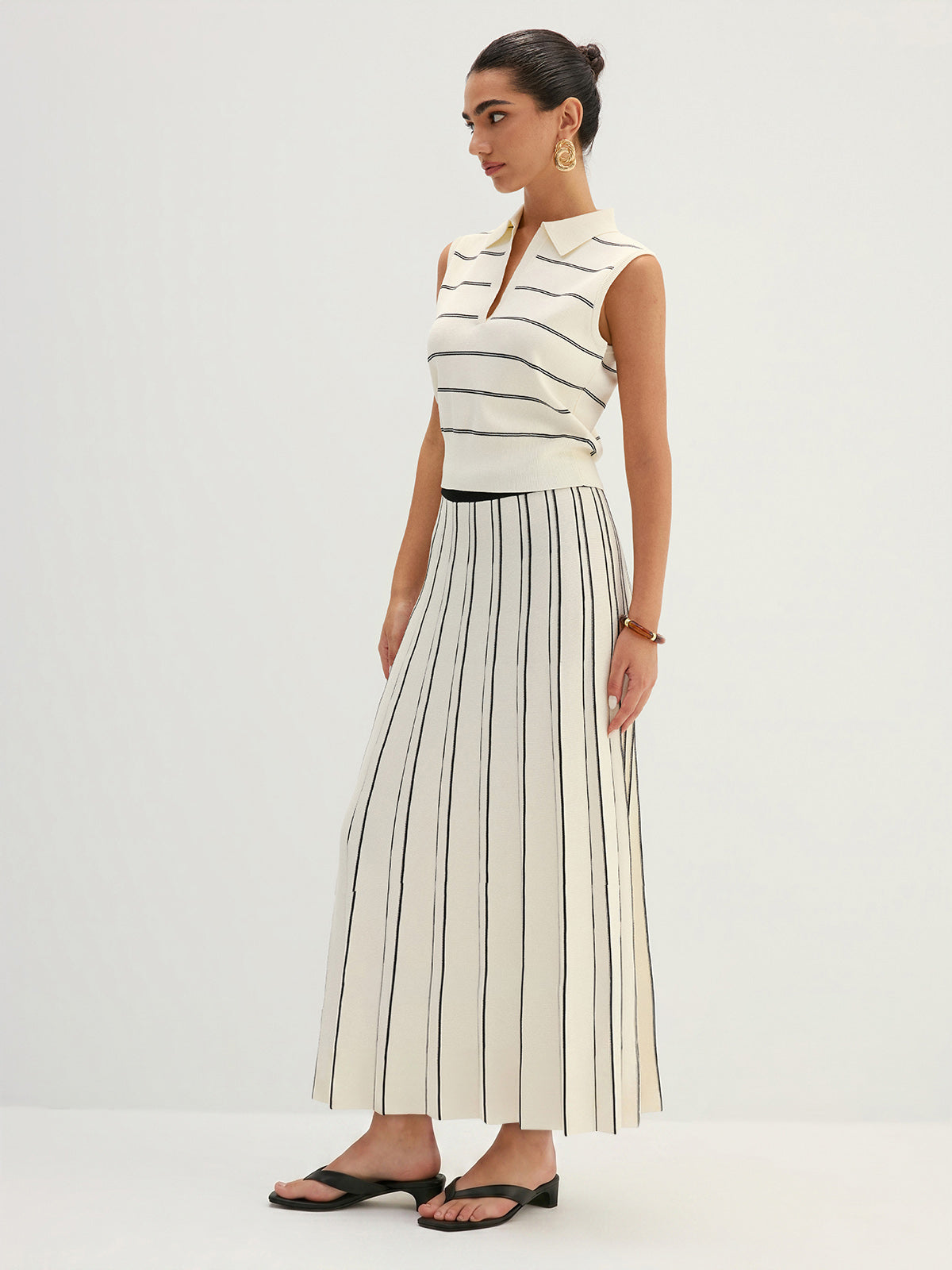 Striped Knit Pleated Maxi Skirt with Elastic Waistband
