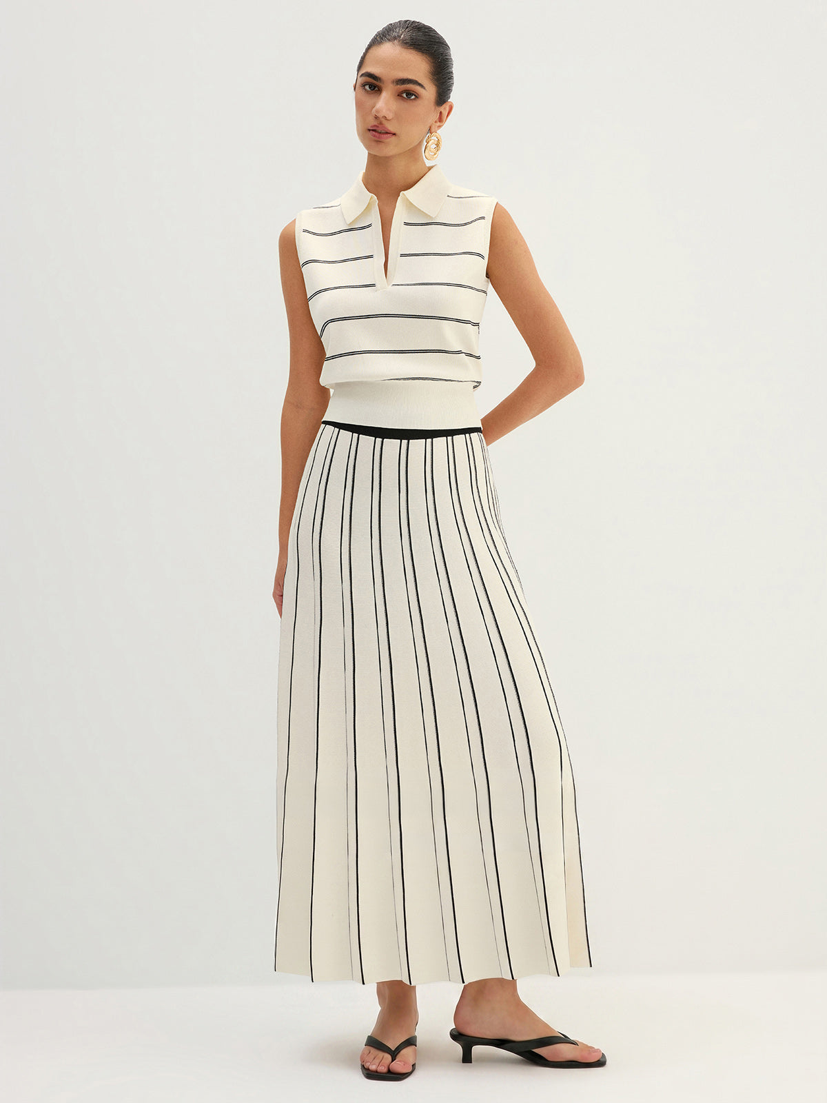 Striped Knit Pleated Maxi Skirt with Elastic Waistband