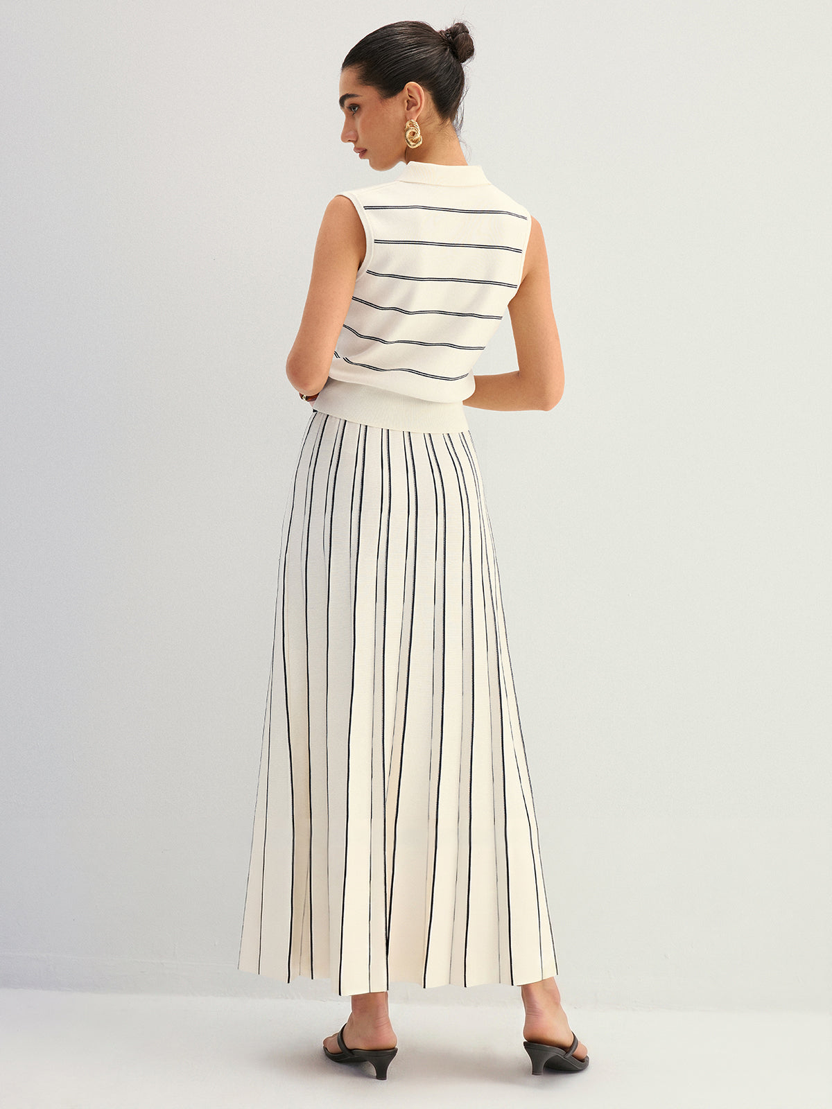 Striped Knit Pleated Maxi Skirt with Elastic Waistband