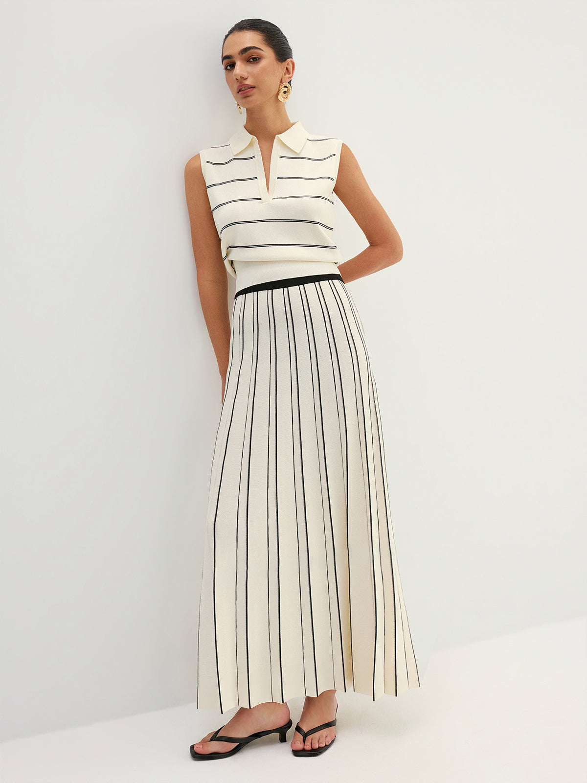 Striped Knit Pleated Maxi Skirt with Elastic Waistband