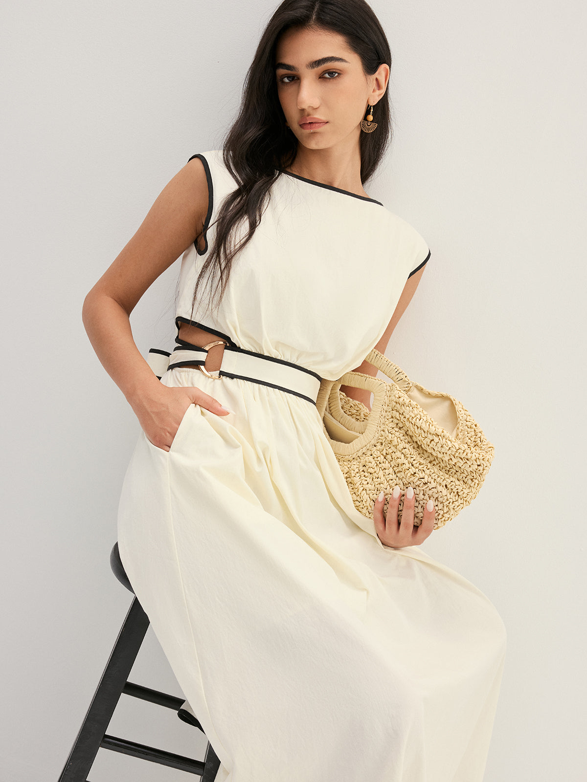 Contrast Trim Cutout Tie Back Midi Dress with Sleeveless Design