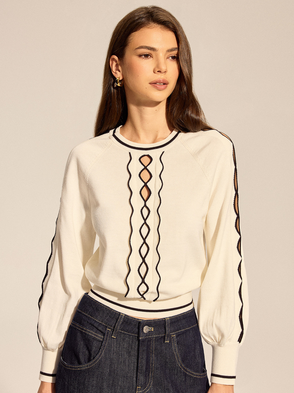 Contrast Trim Hollow Out Raglan Sweater With Modern Stylish Design