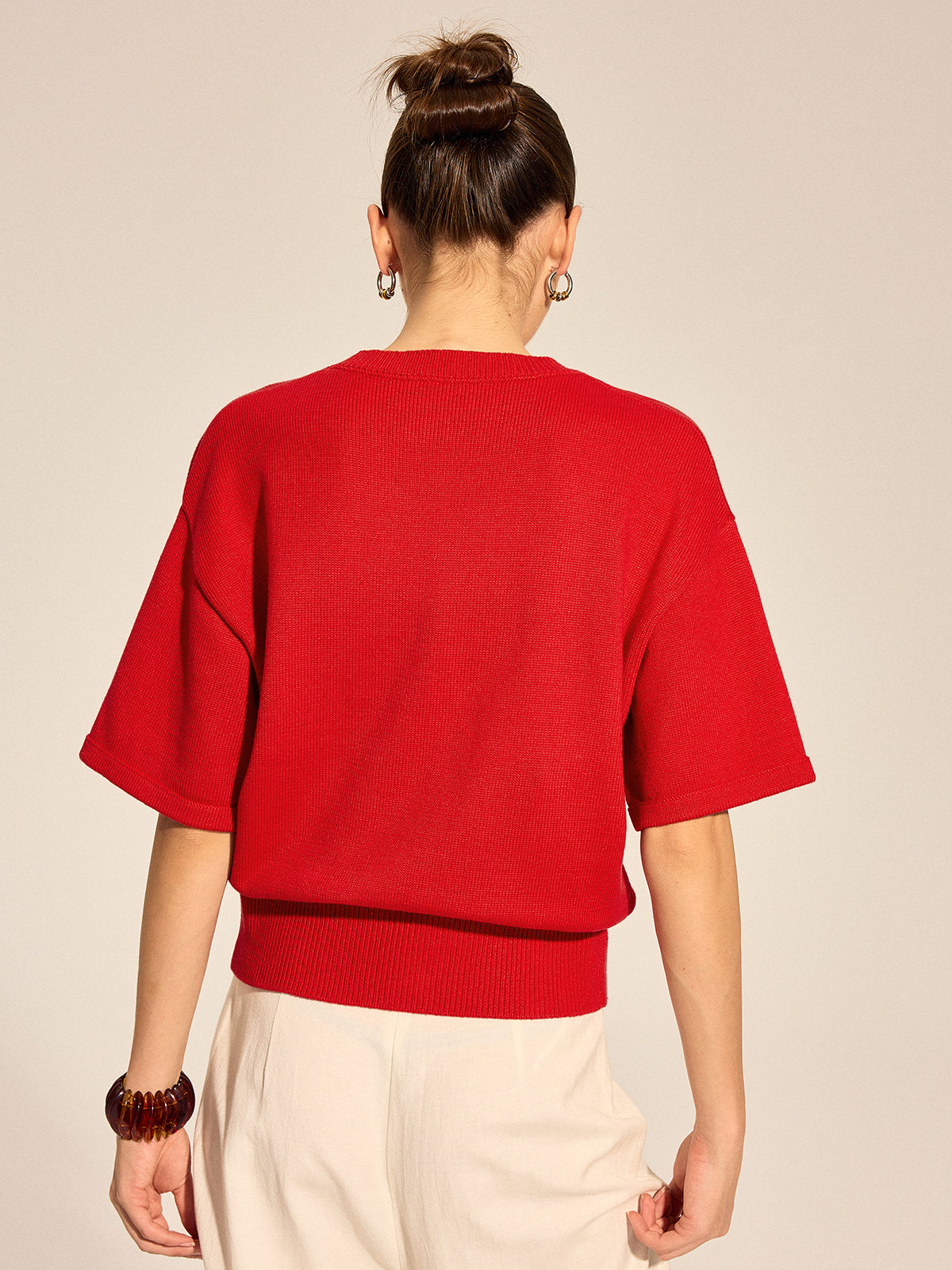 Center Seam Drop Shoulder Knit Top with Long Sleeves and Crew Neck