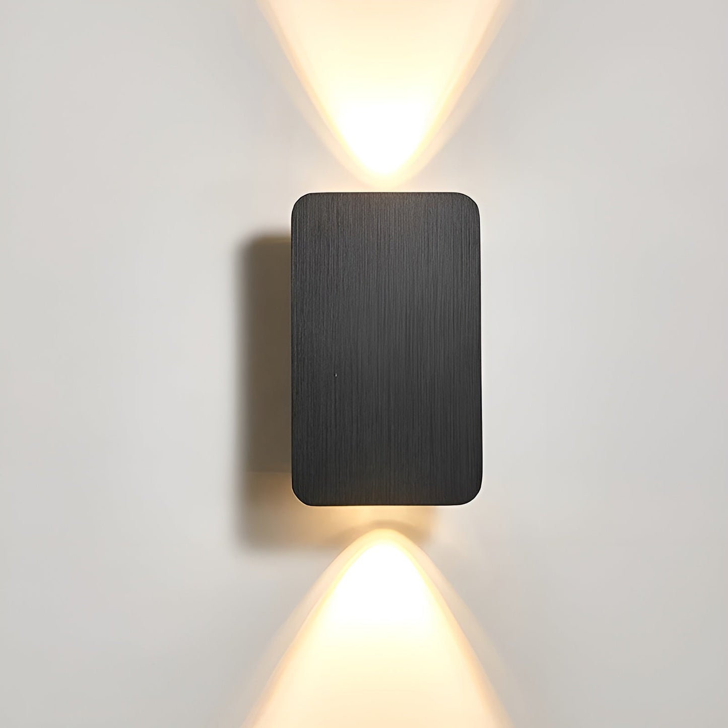 Koadclo | Elegant LED Wall Lamp - Minimalist Design for Home Lighting