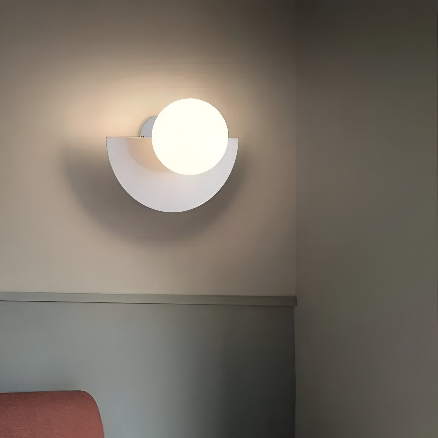Koadclo | LumiSphere Light - Modern Plug-in Wall Sconce