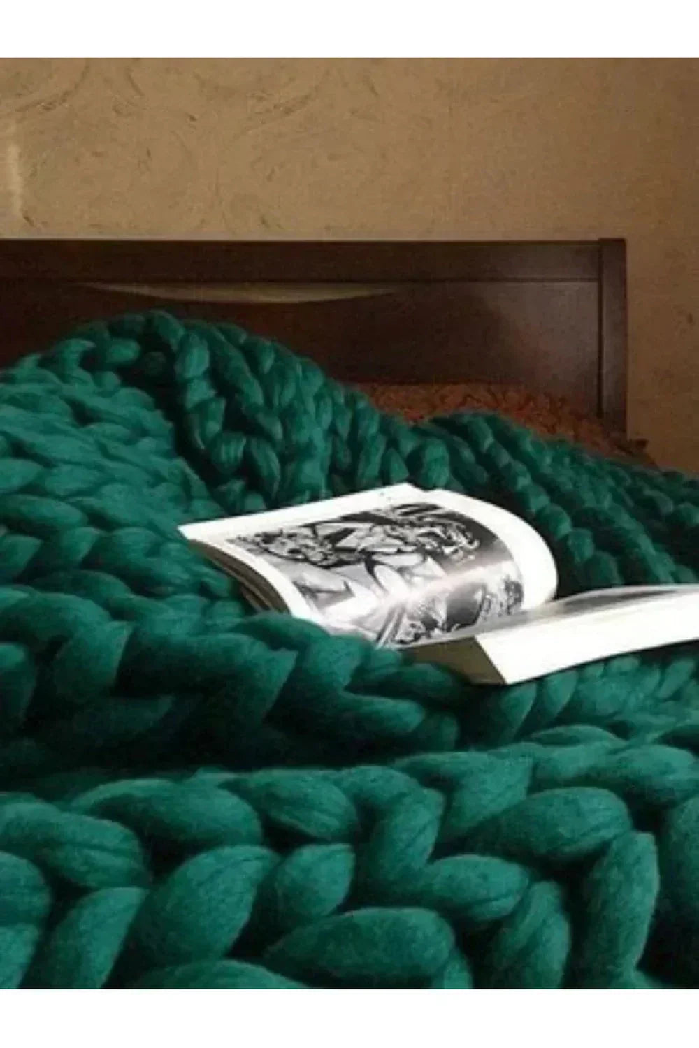 Koadclo | Cozy Knit Chunky Blanket – Thick Handmade Throw for Couch & Bed