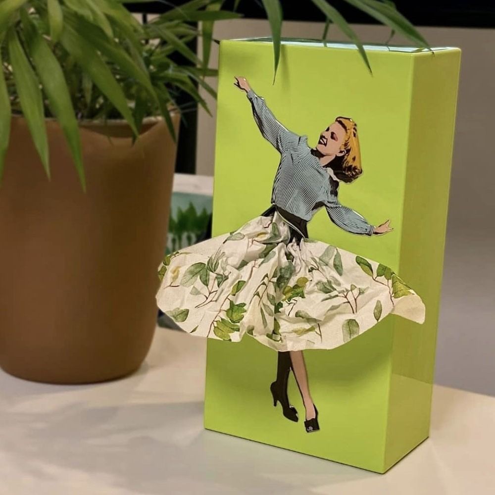 Koadclo | Flying Skirt Tissue Box