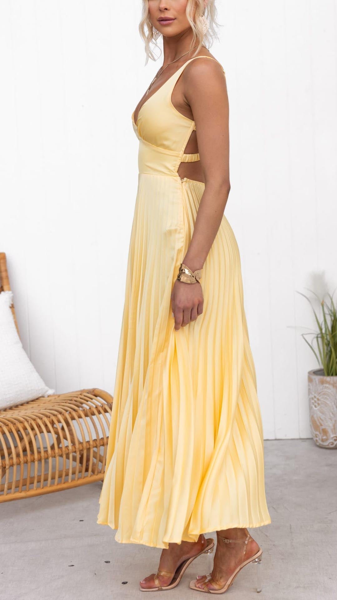 Solaria | Women’s Pleated Midi Dress in Sun Yellow