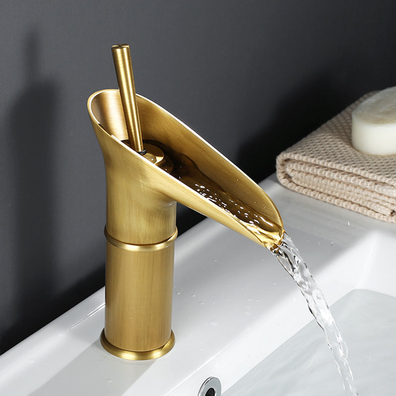 Koadclo | Antique Waterfall Bathroom Water Wallpaper
