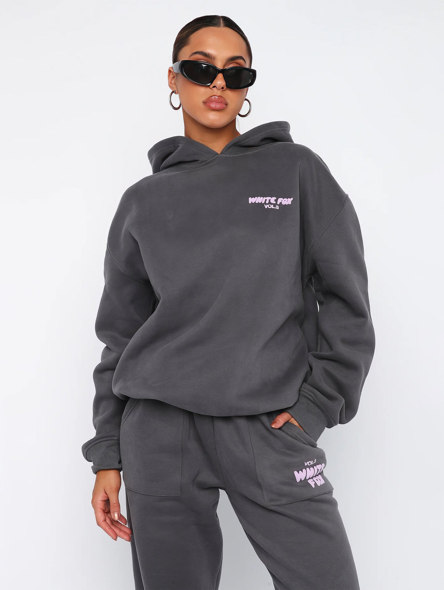 WhiteFox Set – Women’s Two-Piece Hoodie & Pants Tracksuit